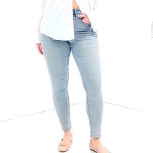 New with tags high rise universal legging jeans